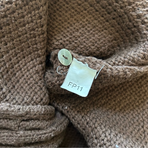 Bella Bliss Brown Sweater Dress, Size 7. - Picture 13 of 13